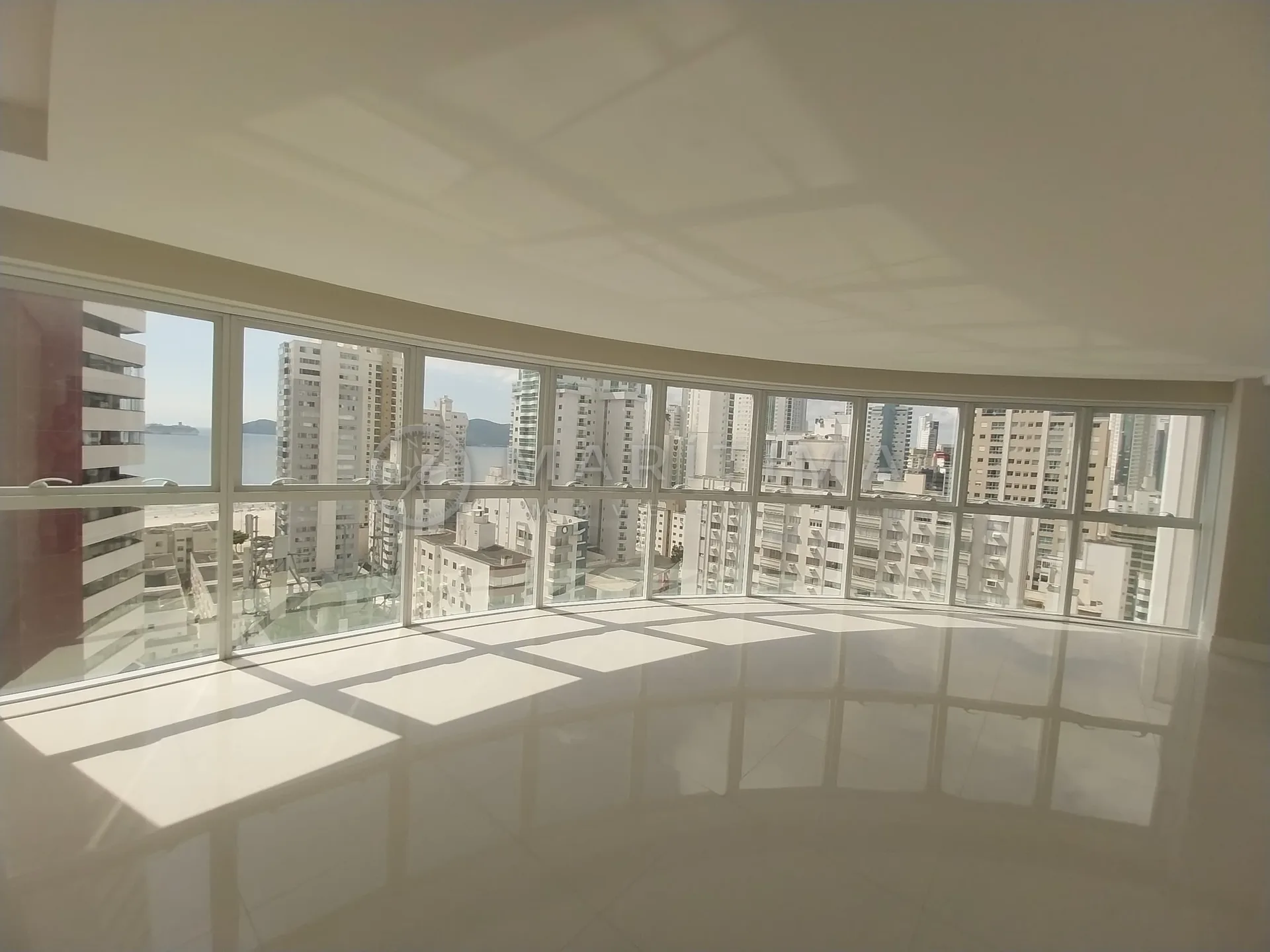 Olympo Tower — apartamento 4 dormitórios no Centro, Balneário Camboriú — Centro · Balneário Camboriú