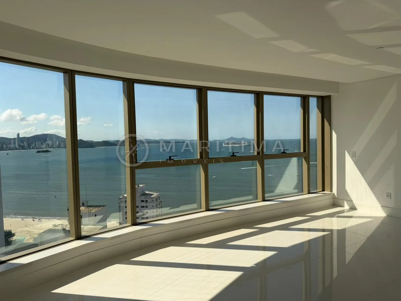Yachthouse — apartamento 4 suítes, Barra Sul, Balneário Camboriú — Barra Sul · Balneário Camboriú