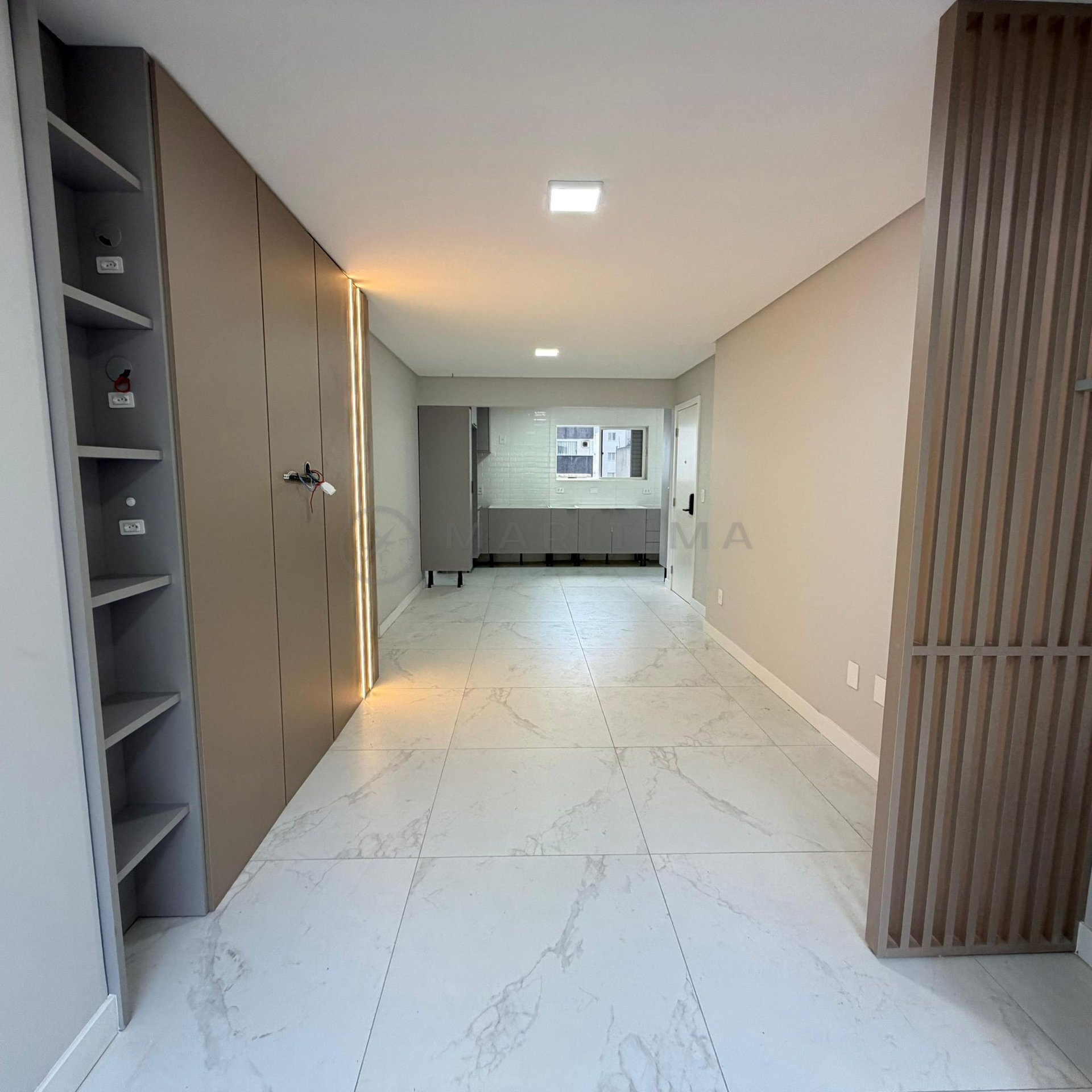 Apartamento reformado e mobiliado — 3 dormitórios no Centro de Balneário Camboriú — Centro · Balneário Camboriú